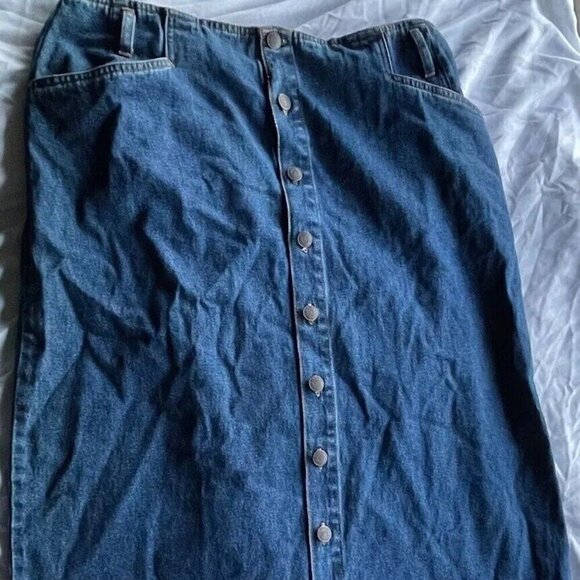 Bill Blass Dresses & Skirts - Vintage Bill Blass Women’s Below The Knee  Denim Blue Button Jean Skirt Sz 16